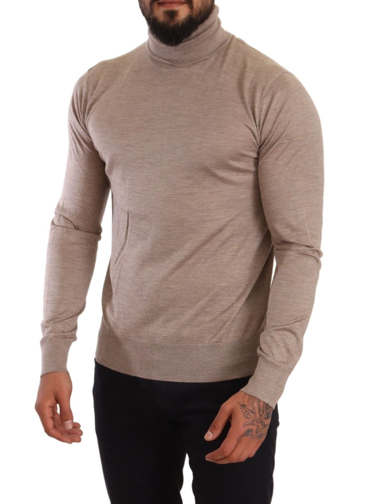 Beiger Rollkragenpullover aus einer Kaschmir-Seidenmischung