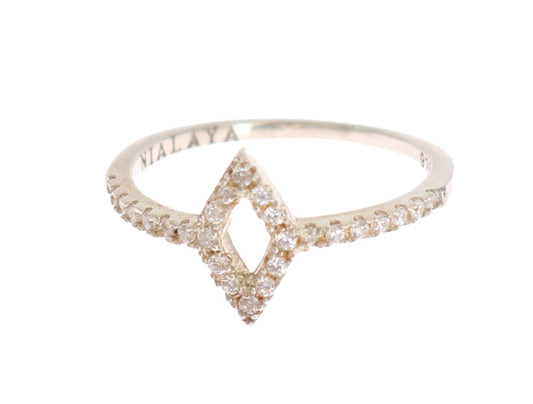 Elegante anillo de plata con cristales de circonita cúbica