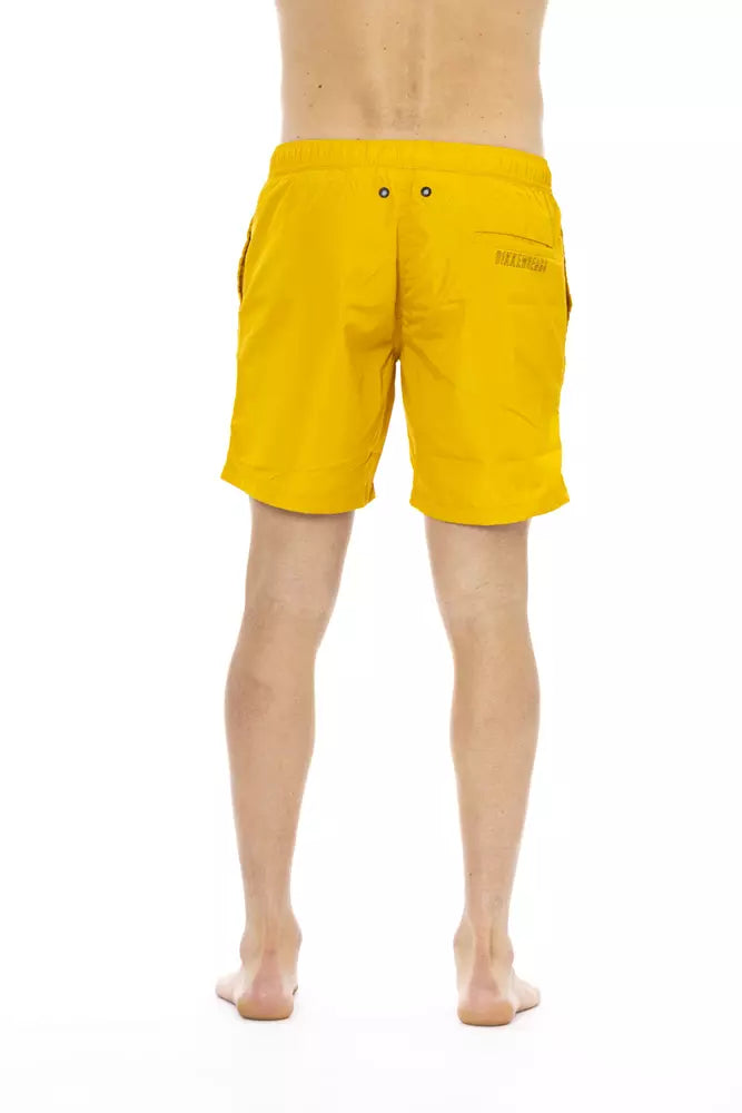 Bañador corto de poliéster amarillo para hombre
