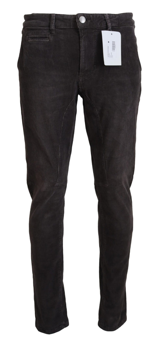 Pantalones elegantes de pana marrón