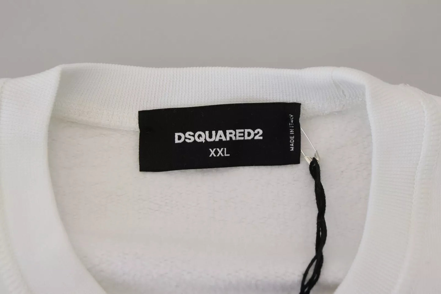 Suéter tipo sudadera con cuello redondo y bordado blanco