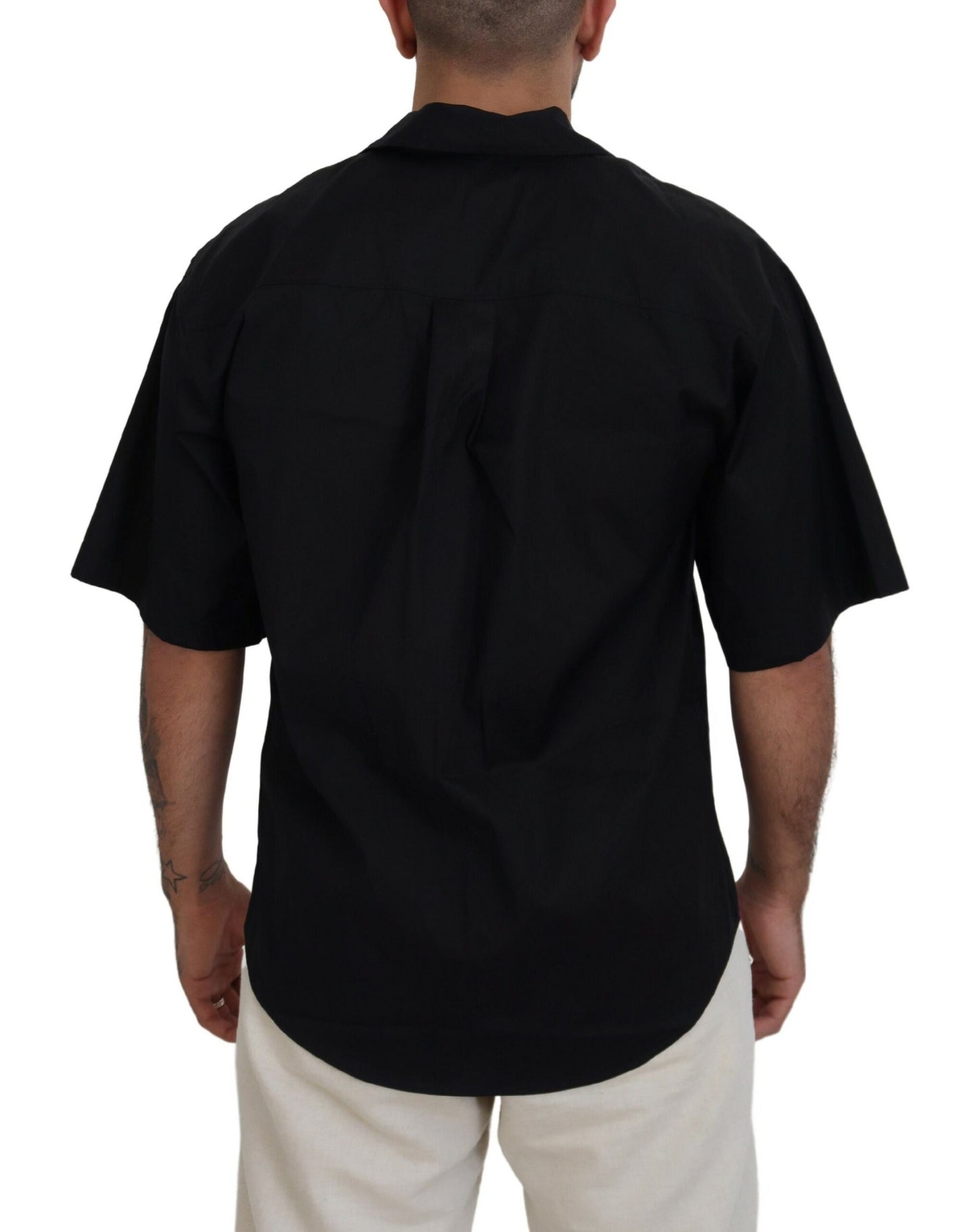 Camisa de manga corta con cuello de algodón negro y estampado de logotipo