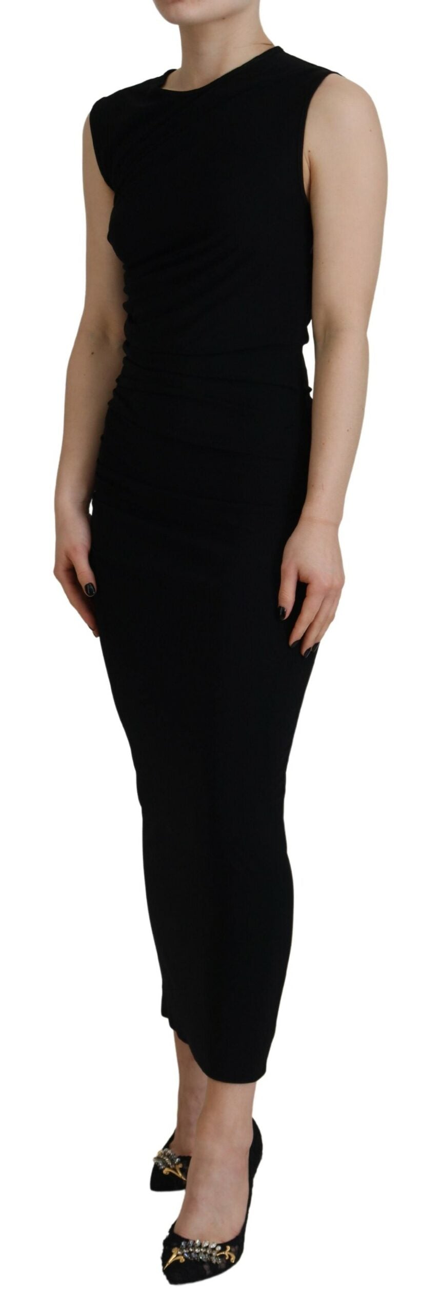 Vestido largo fruncido sin mangas de viscosa negra