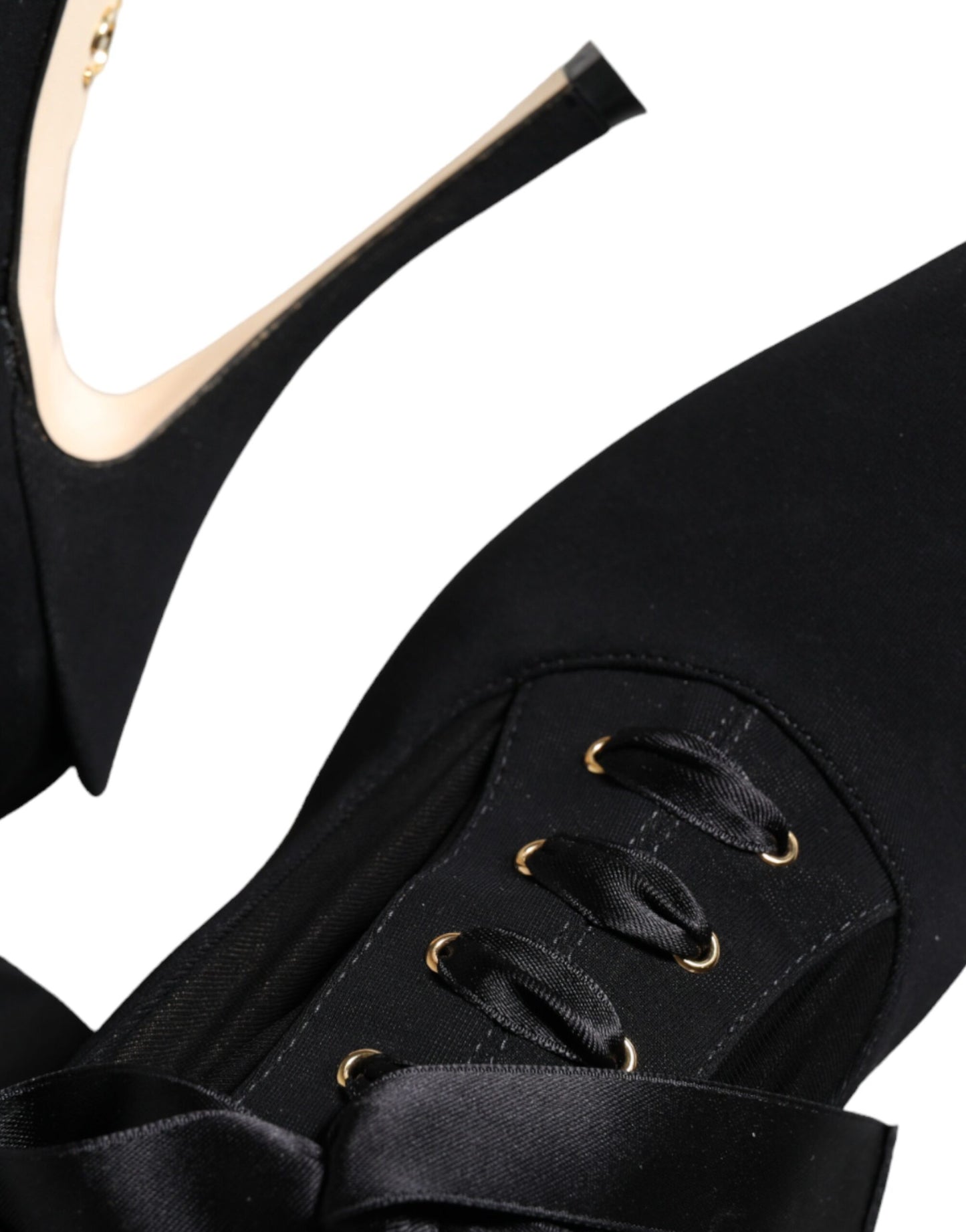 Schwarze Stilettos mit mittelhohem Absatz und Stiefeln