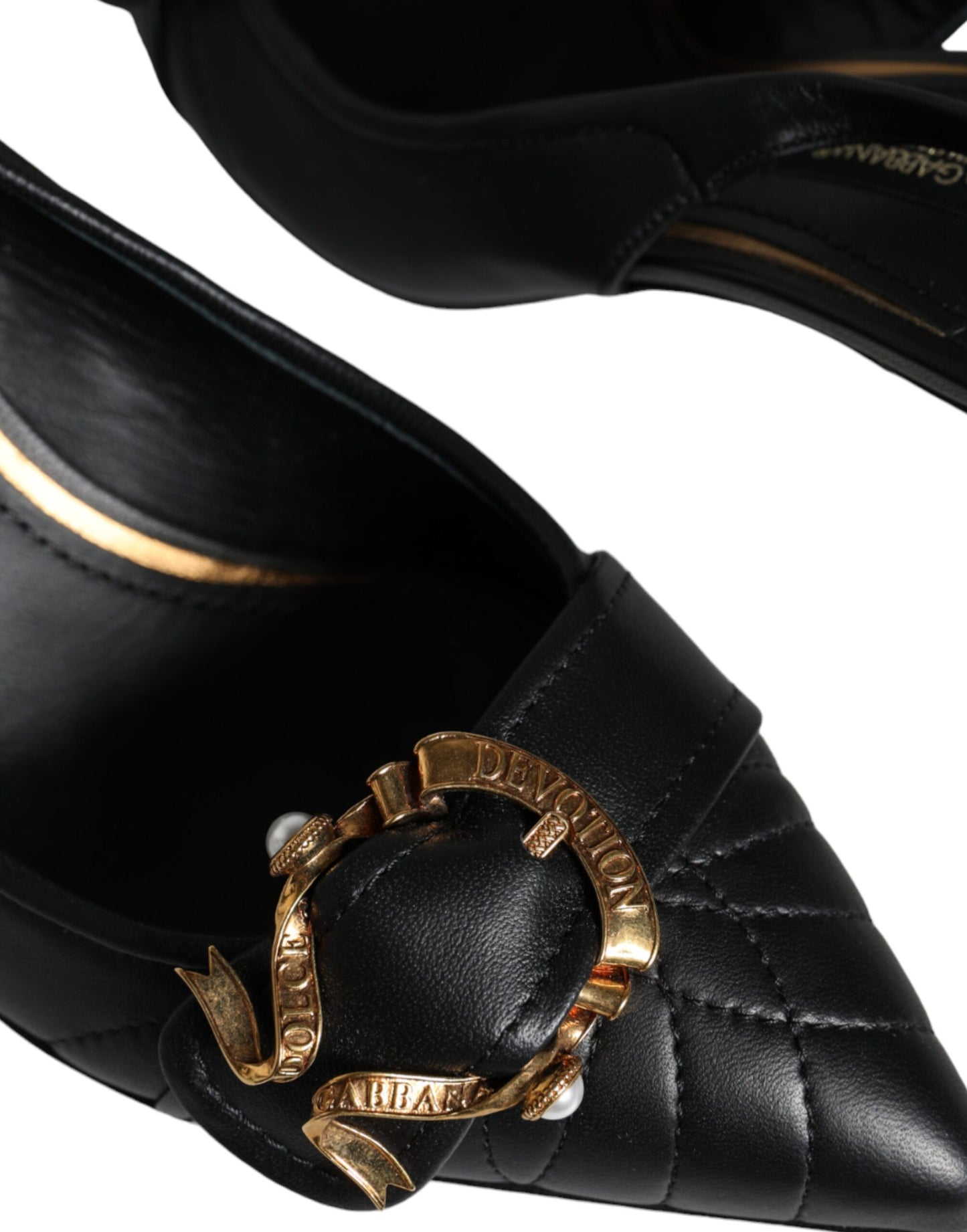 Zapatos de tacón con tiras cruzadas de cuero Devotion en color negro