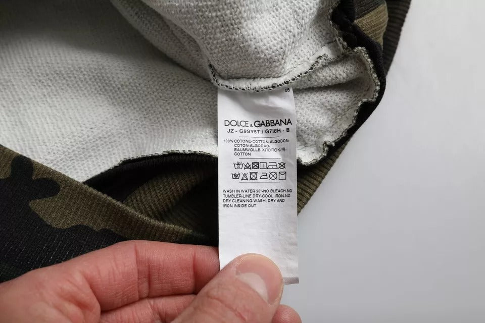 Schwarzer Pullover mit Rundhalsausschnitt und Camouflage-Muster