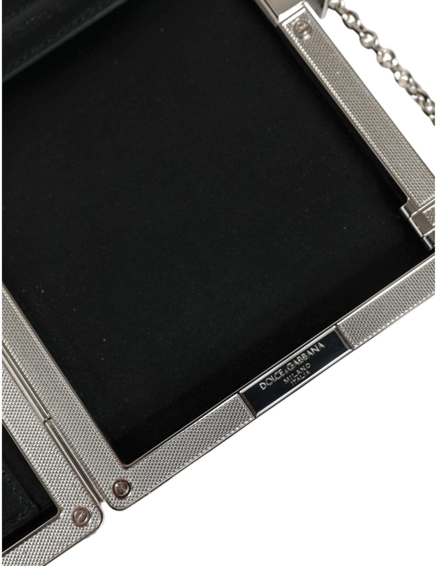 Schwarze Clutch aus Leder mit silbernem Rahmen, Mini-Umhängetasche