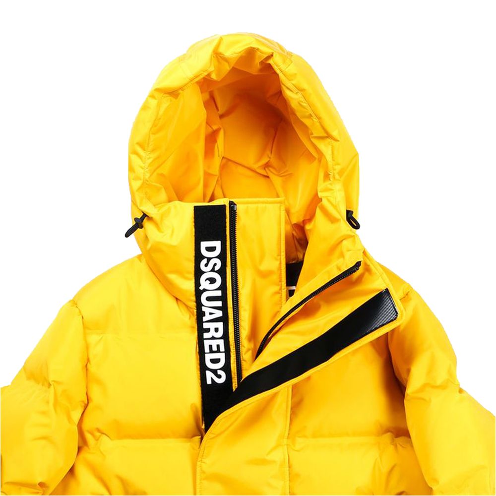 Chaqueta de nailon amarilla