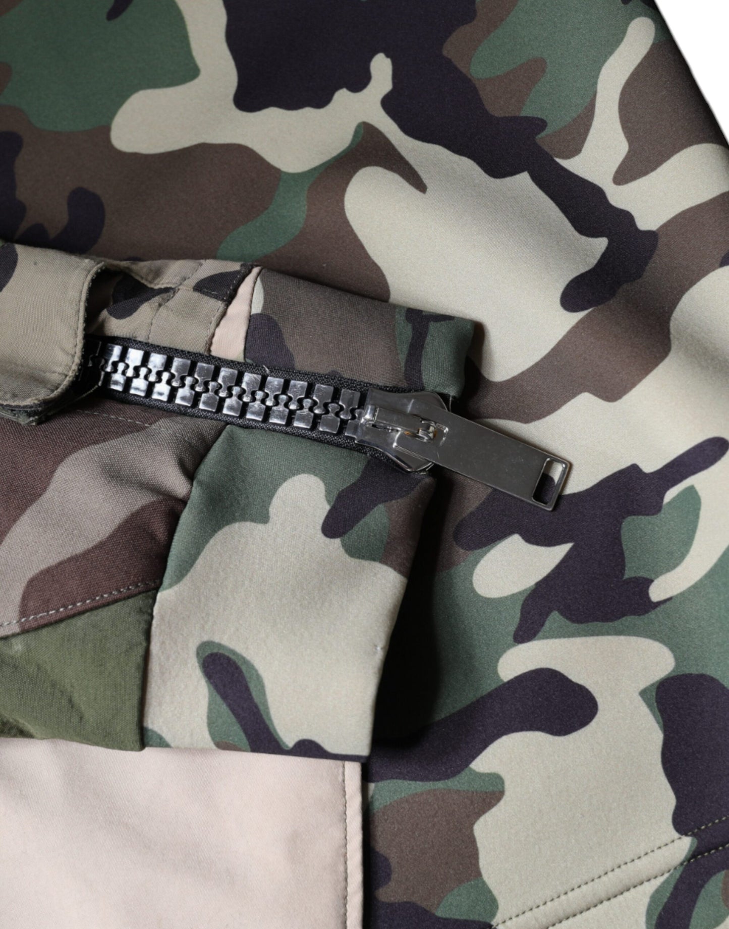 Sudadera con capucha y estampado de camuflaje multicolor
