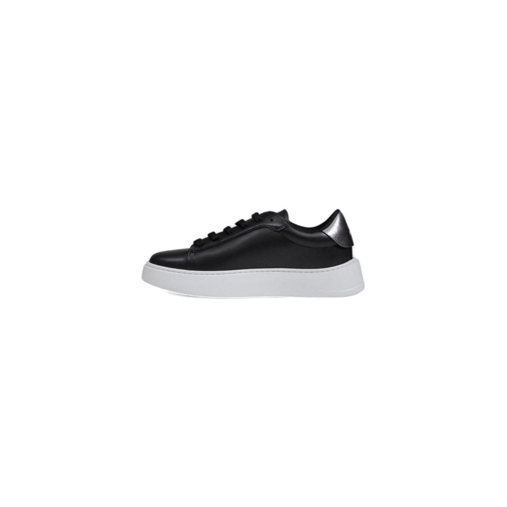 Zapatilla de polietileno negra