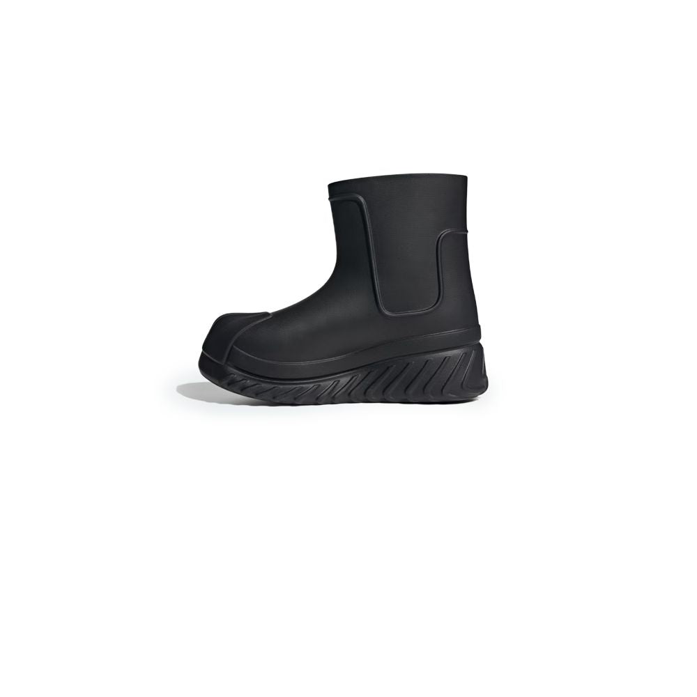 Bota de material sintético color negro
