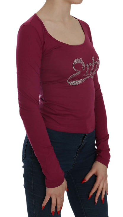 Blusa con escote en U y adornos de cristales en color fucsia