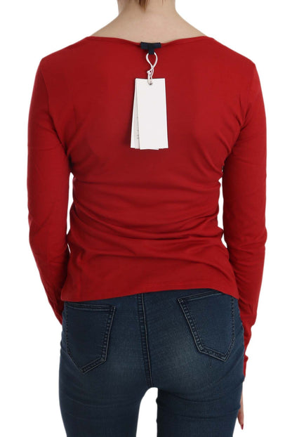 Deslumbrante blusa adornada con cristales rojos