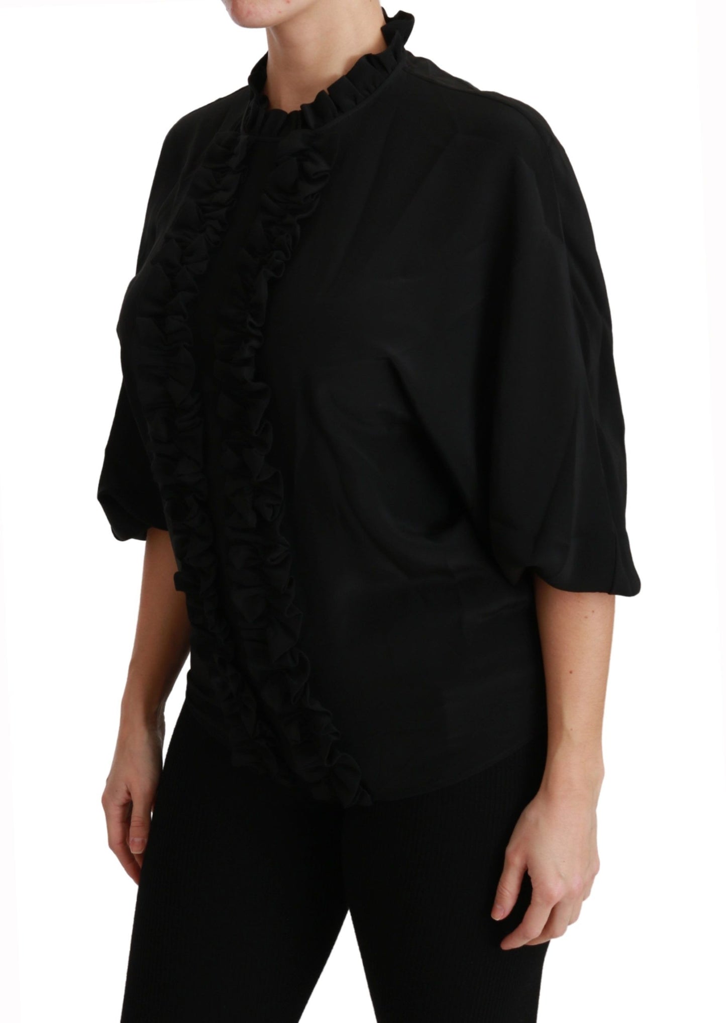 Elegante blusa de seda negra de manga corta