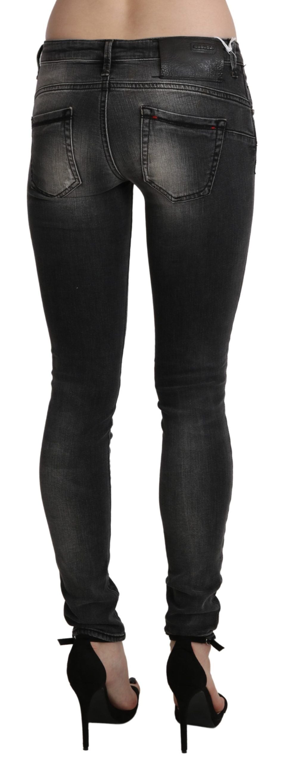 Sleek Low Waist Skinny Denim in Black Wash