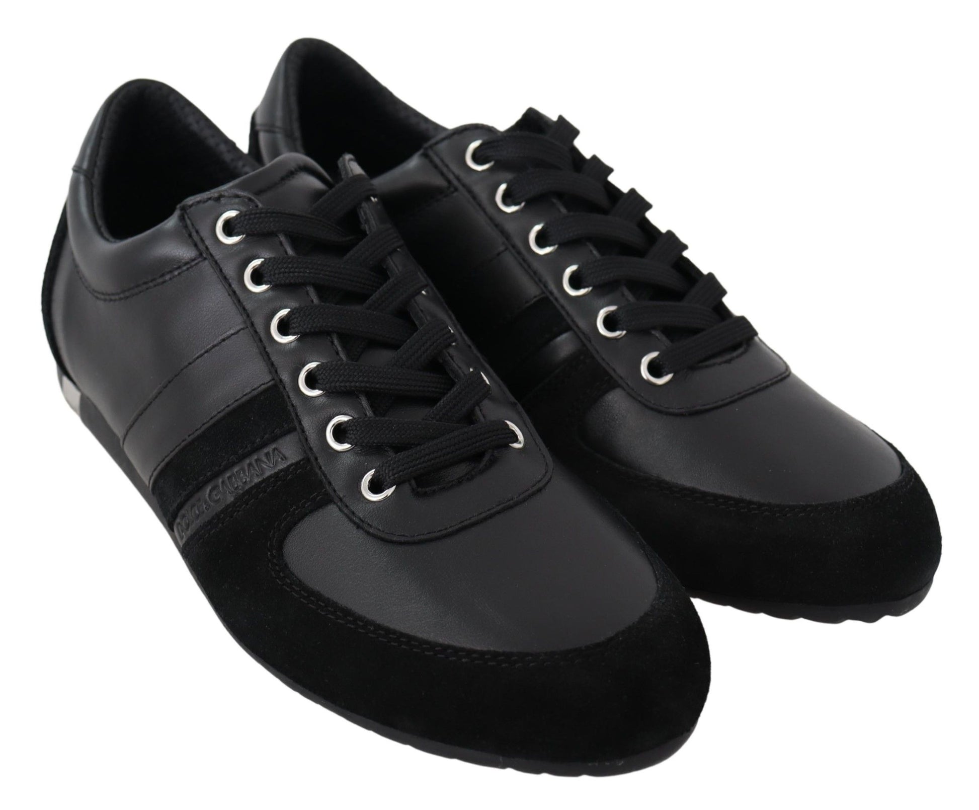 Elegantes zapatillas deportivas de piel negra