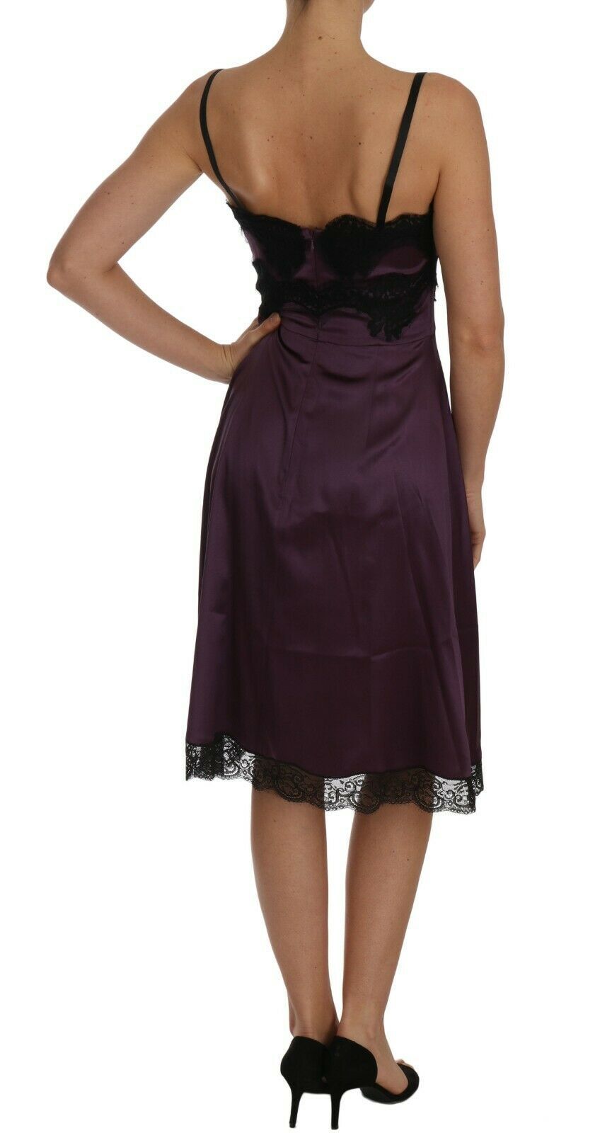 Elegante vestido camisero de encaje de seda color morado