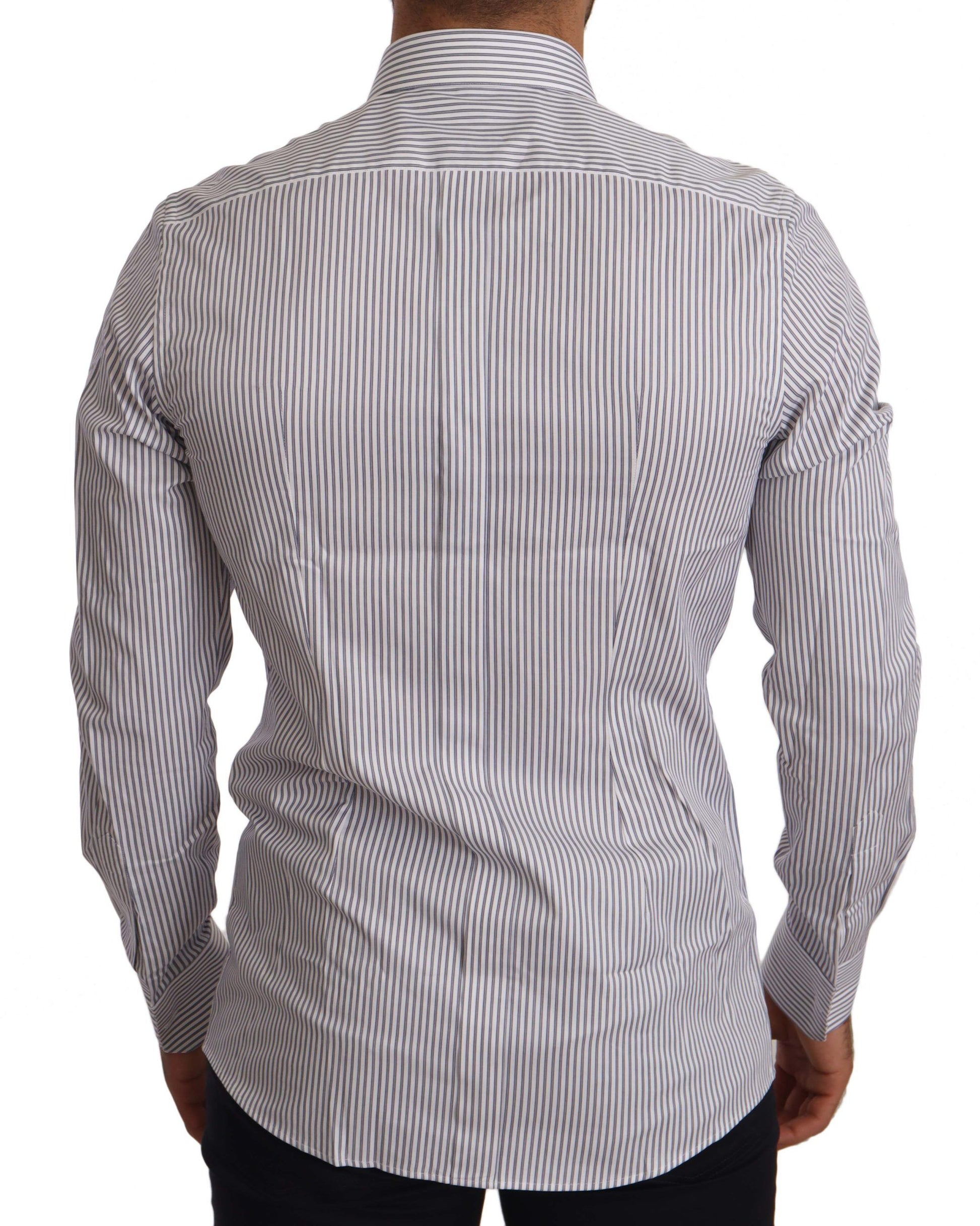 Camisa elegante de algodón a rayas de corte entallado