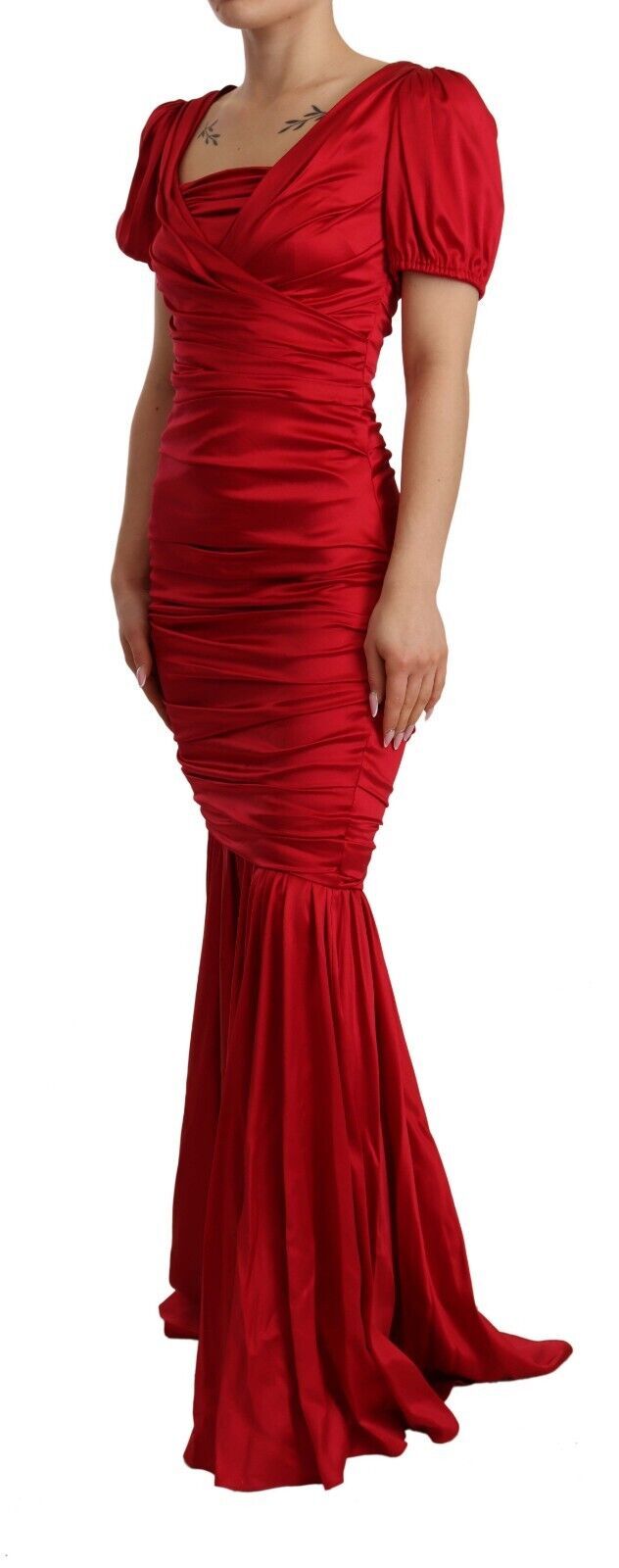 Elegante vestido de sirena elástico de seda roja