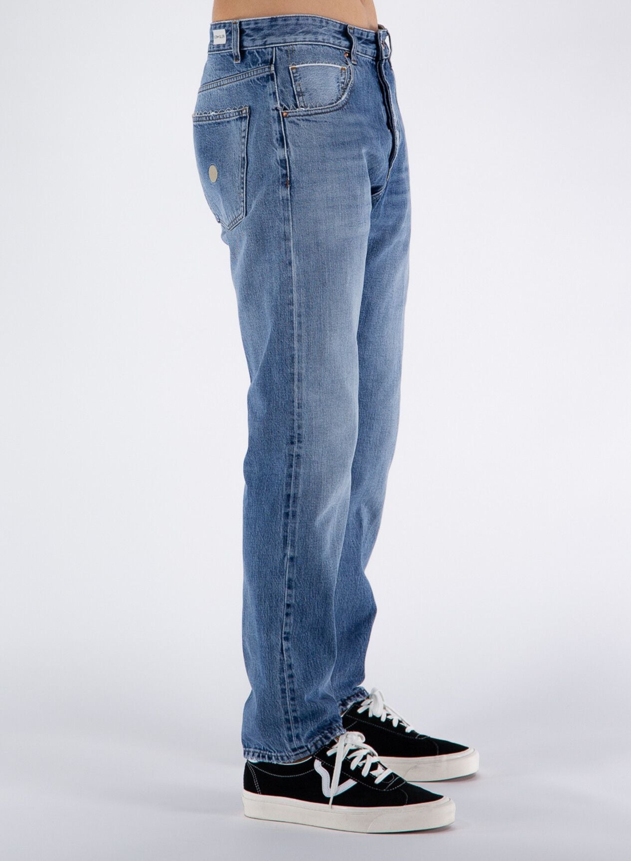 Elegant Medium Wash Men's Cotton Jeans