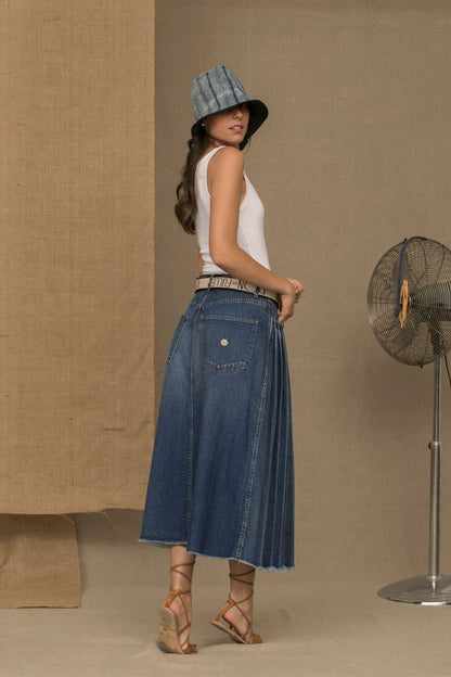 Chic Blue Denim Pleated Skirt