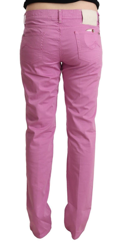 Elegantes jeans ajustados de mezclilla rosa