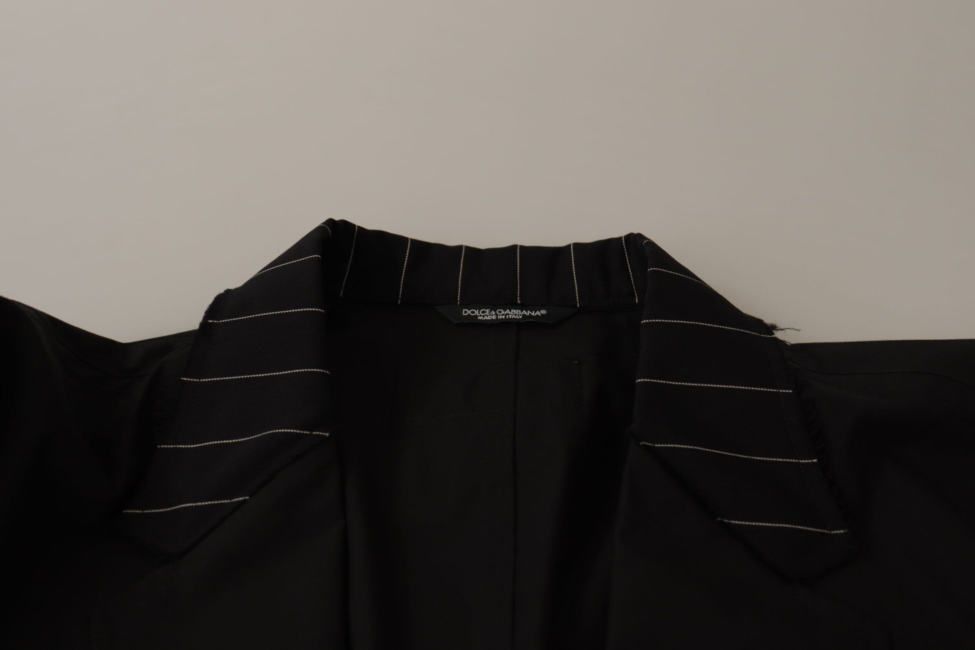 Elegante schwarze Blazerjacke aus Baumwollwollmischung