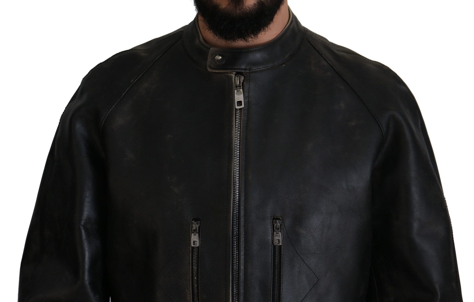 Elegante schwarze Lederjacke mit silbernen Details