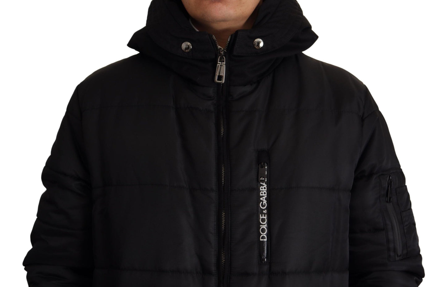 Elegante schwarze Parka-Winterjacke mit Kapuze