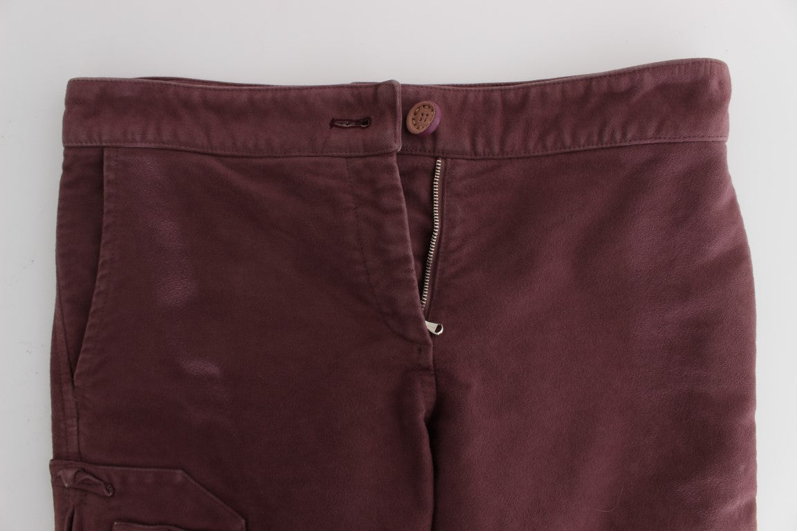 Pantalones cargo capri cropped elegantes de color burdeos