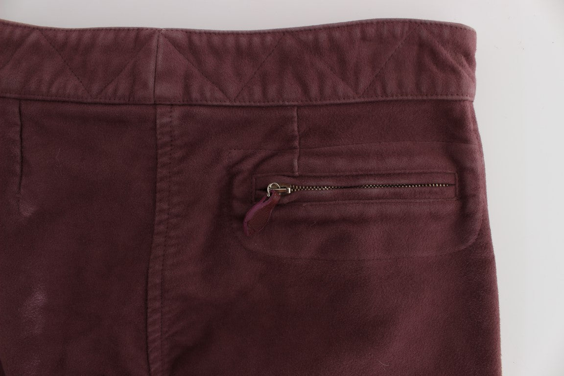 Pantalones cargo capri cropped elegantes de color burdeos