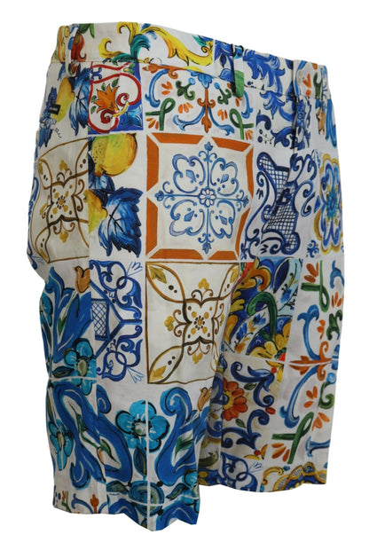 Lässige Chino-Shorts mit Majolika-Print