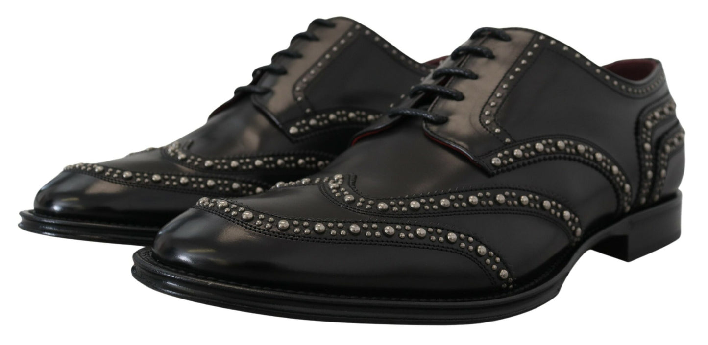 Elegantes zapatos Derby negros con tachuelas