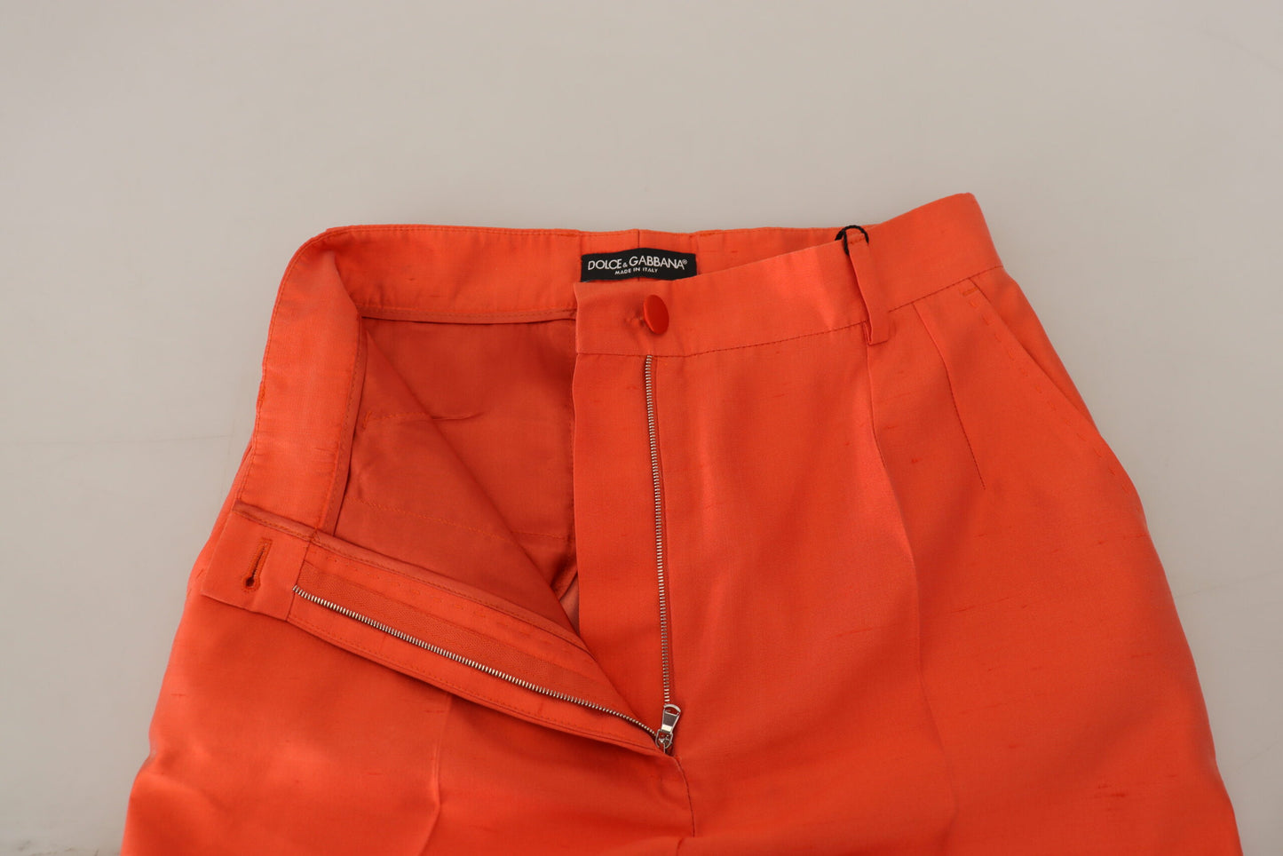 Pantalones elegantes de seda con cintura alta y corte cropped