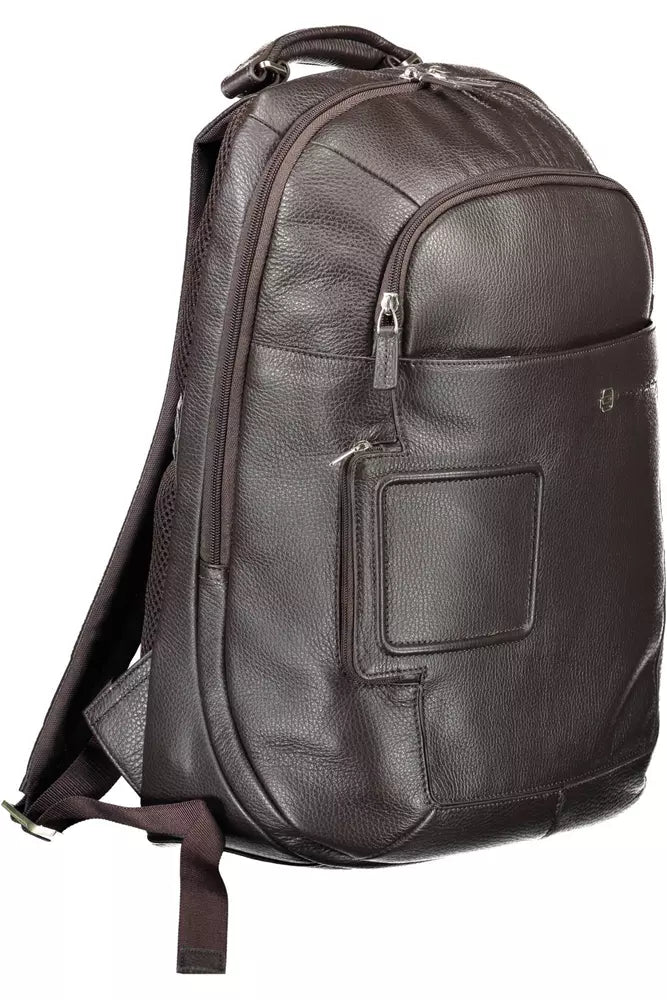 Mochila de piel marrón para hombre