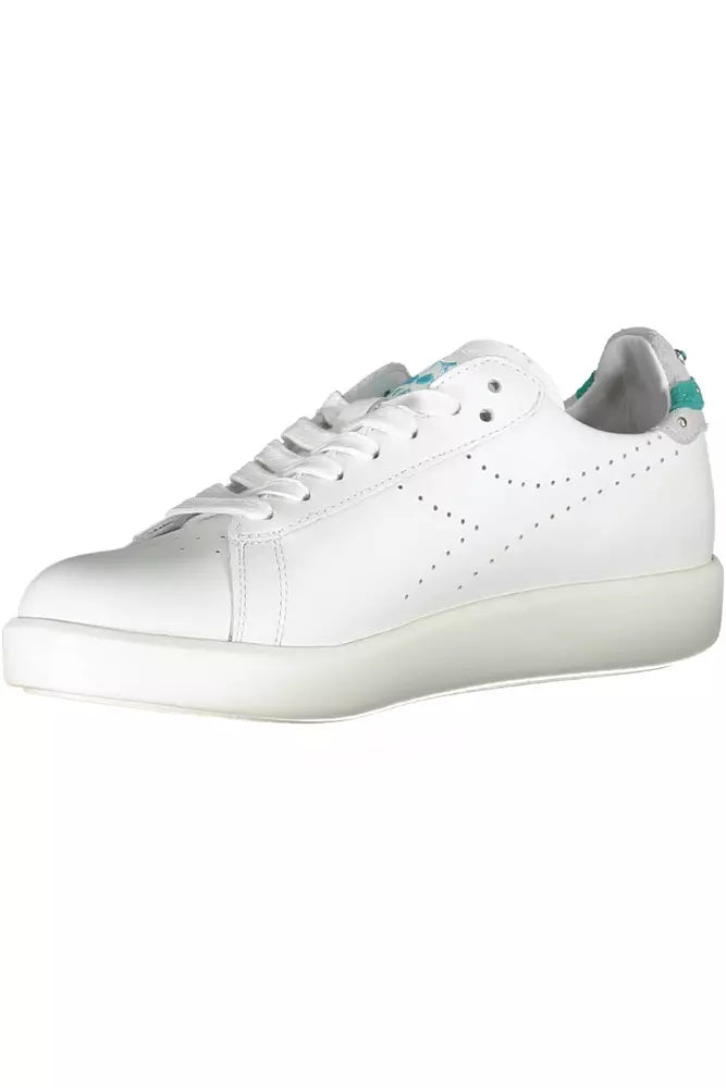 Zapatillas de piel blancas para mujer