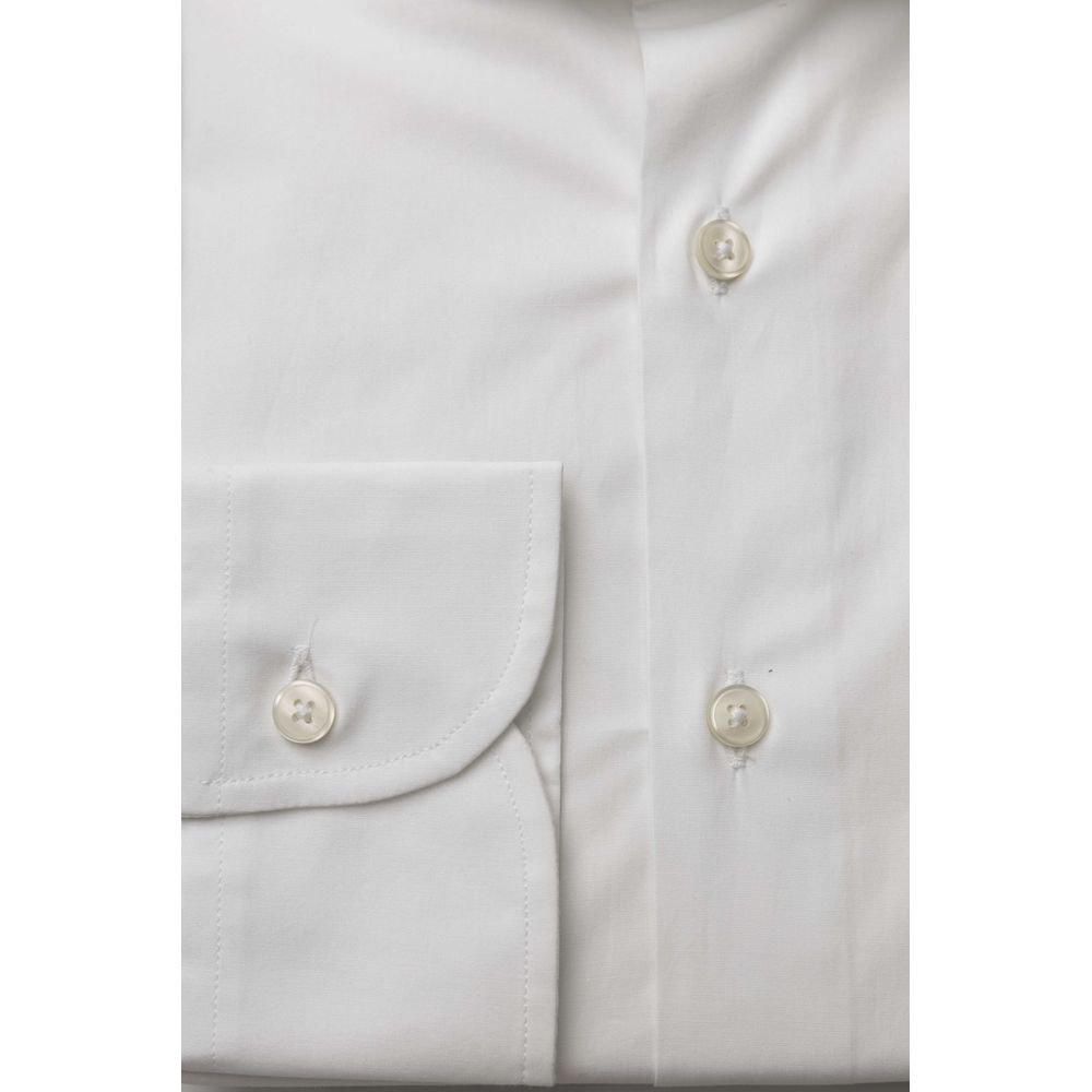 Camisa ajustada de algodón blanca para hombre