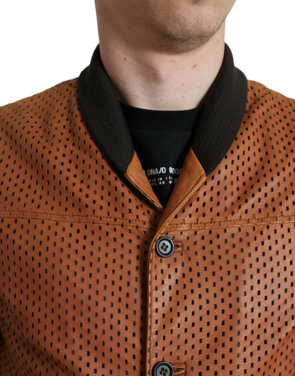 Elegante chaqueta bomber de cuero perforado