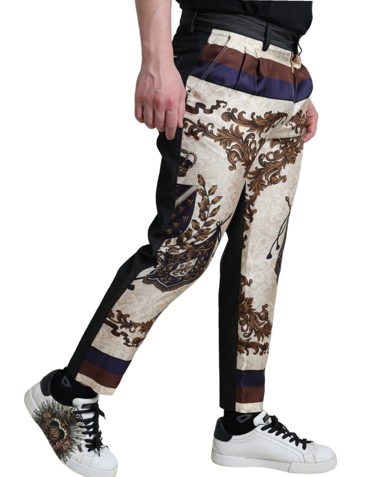 Edle Skinny Pants aus Seide mit Wappen-Print