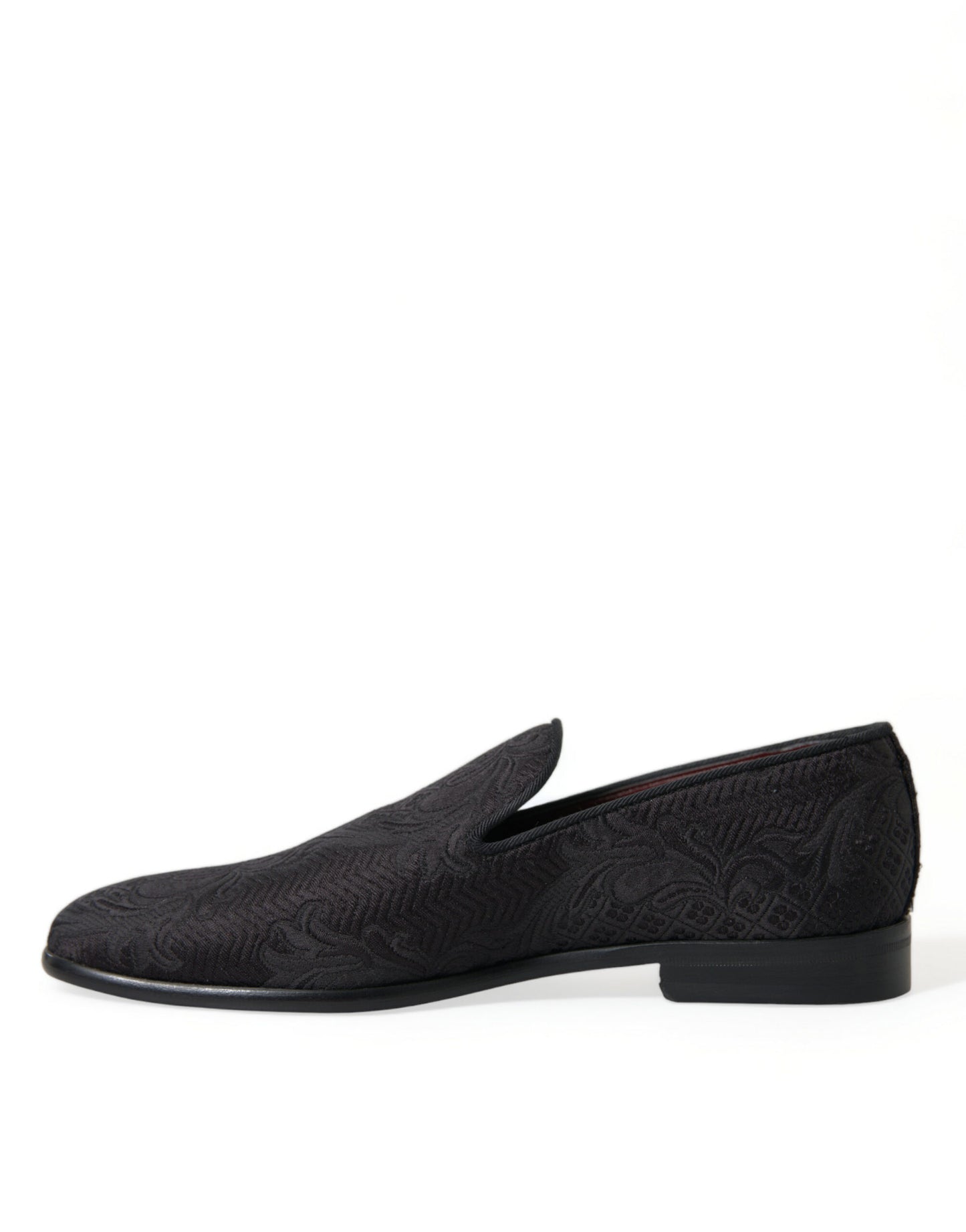 Elegante schwarze Loafer aus Brokat