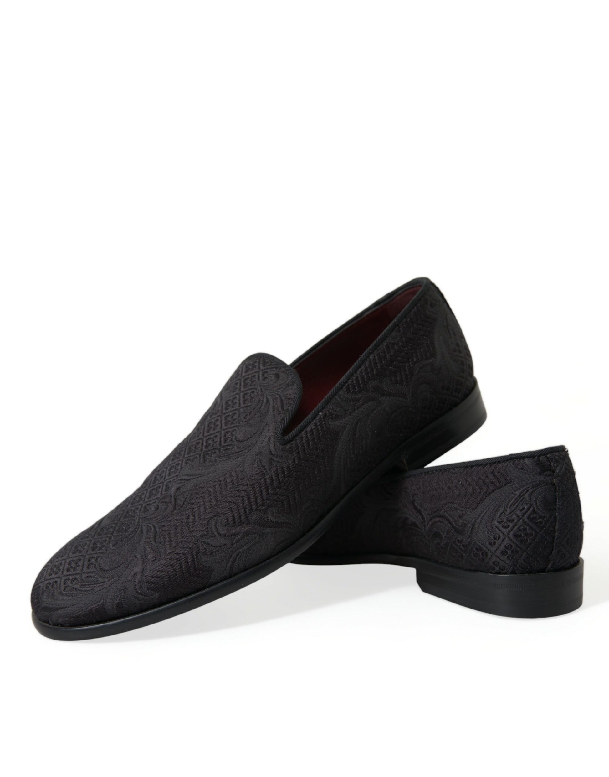 Elegante schwarze Loafer aus Brokat