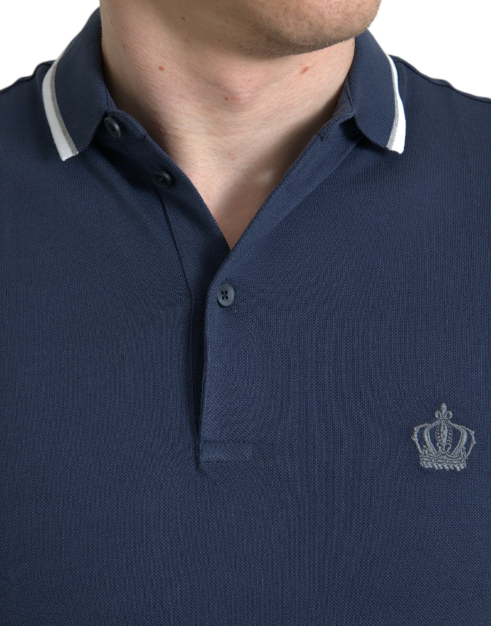 Elegantes Polo-T-Shirt mit Kronenstickerei