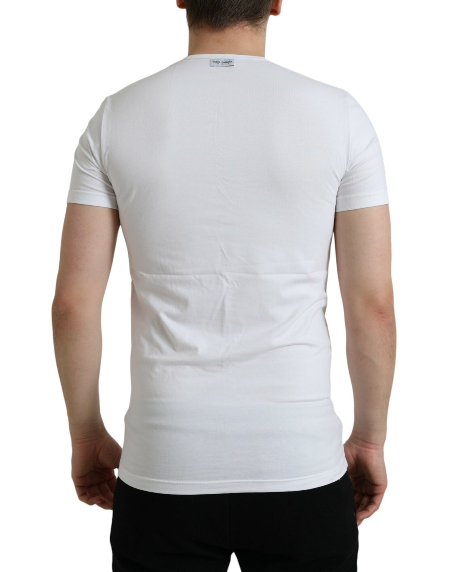 Camiseta interior de algodón blanca con cuello redondo y cuello redondo