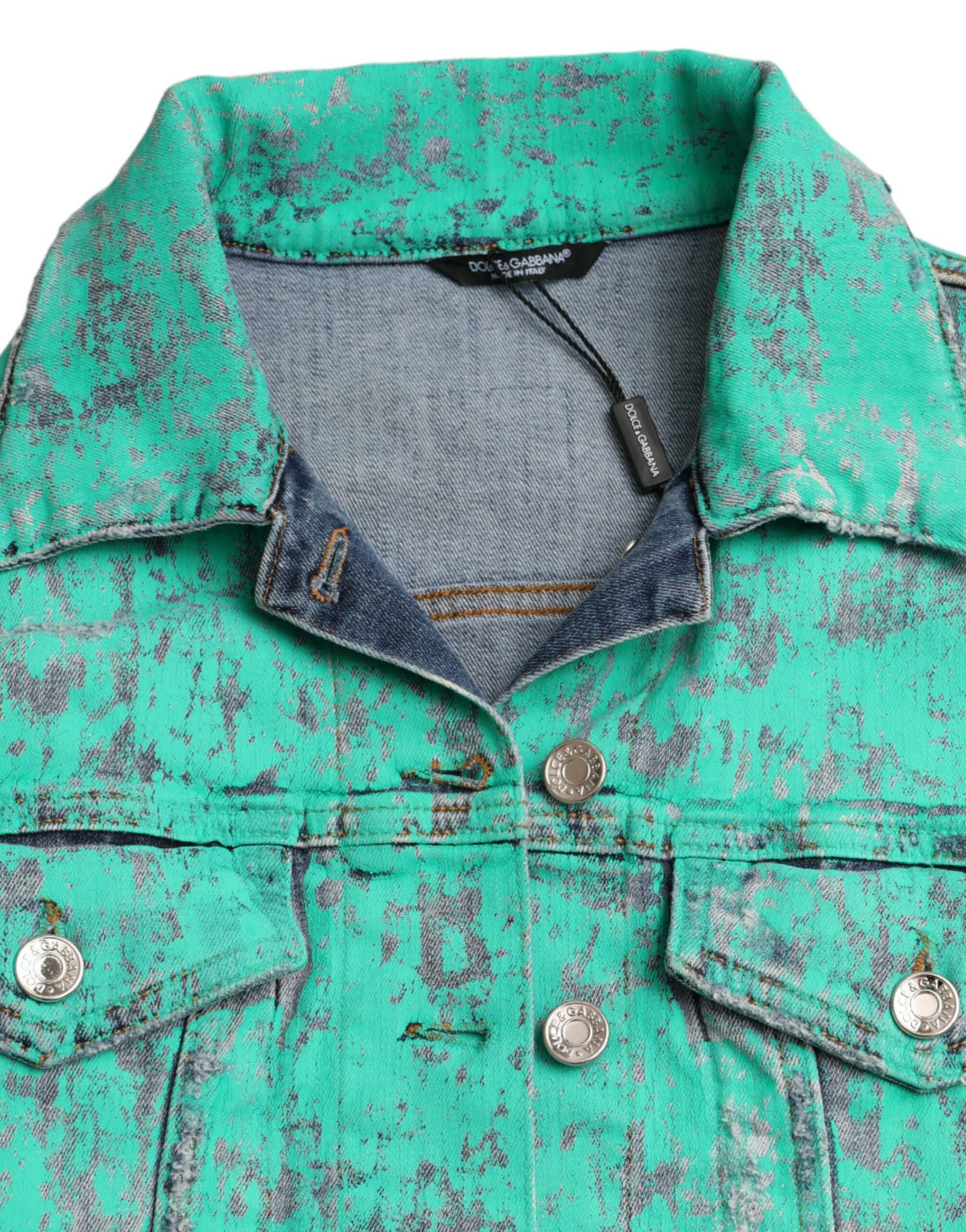 Grüne, verkürzte Jeansjacke aus Baumwolle mit Batikmuster