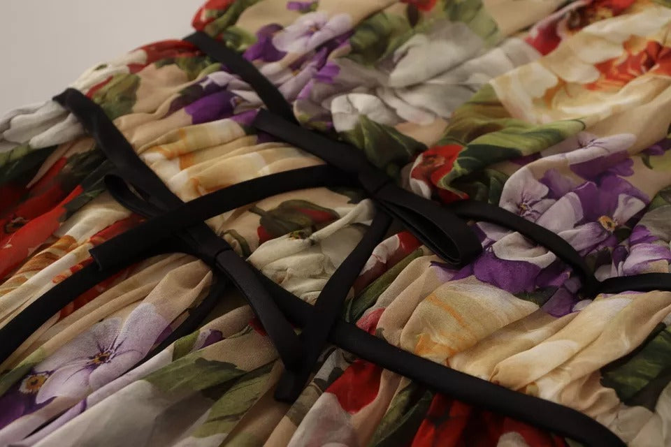 Beiges ärmelloses Minikleid mit Rundhalsausschnitt und Blumenmuster