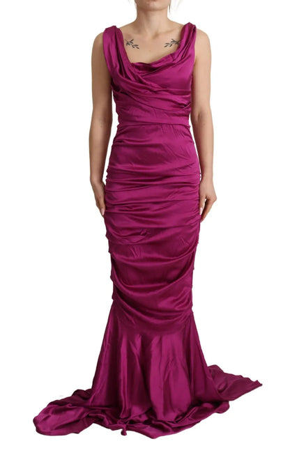 Vestido tubo de sirena de seda elástica color fucsia