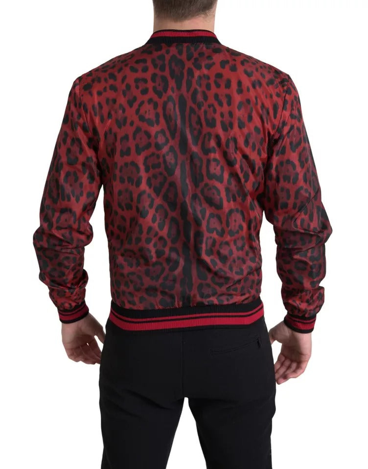 Rote Bomber-Kurzjacke mit Leopardenmuster