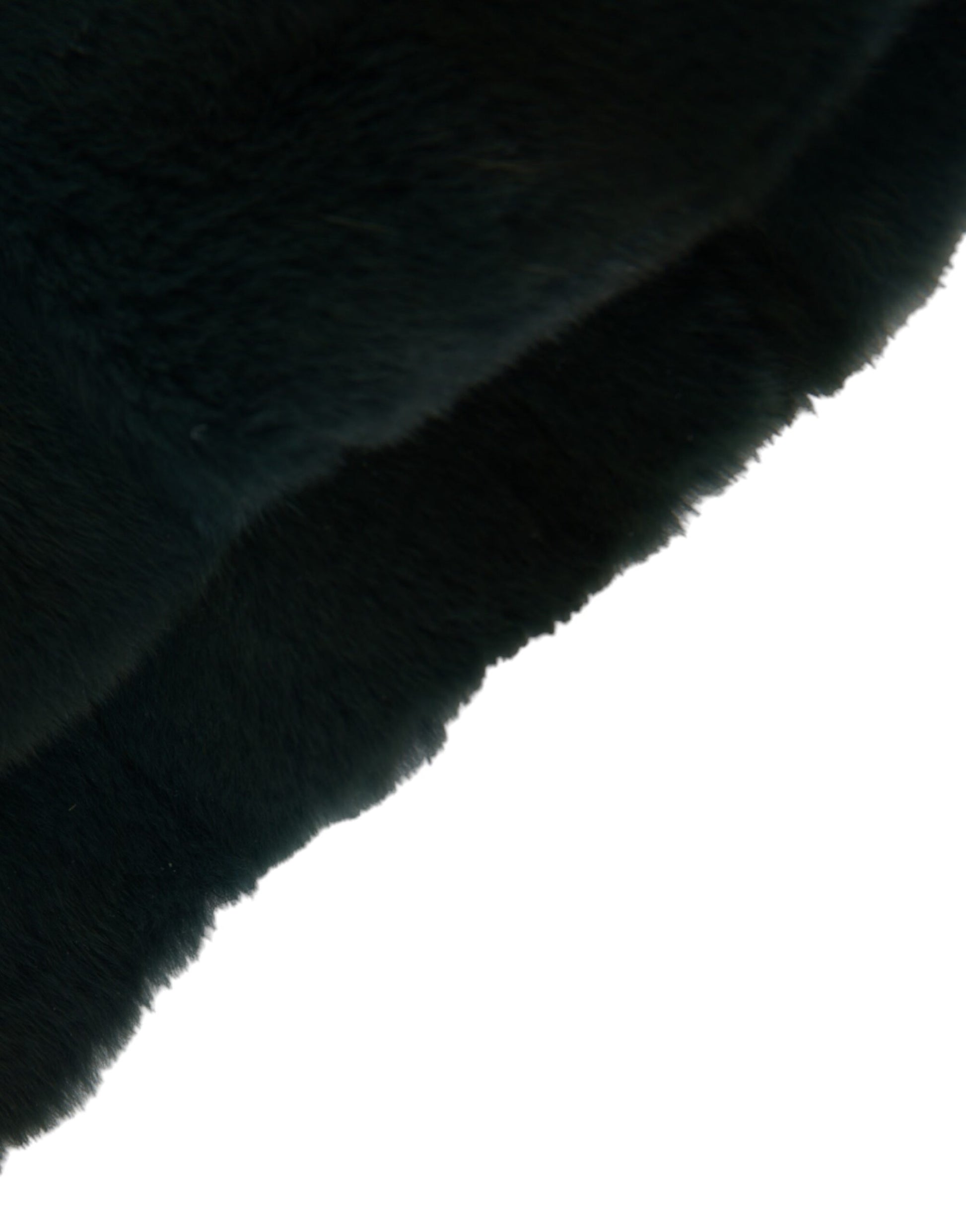 Schwarze Mütze aus Wieselfell für den ganzen Kopf