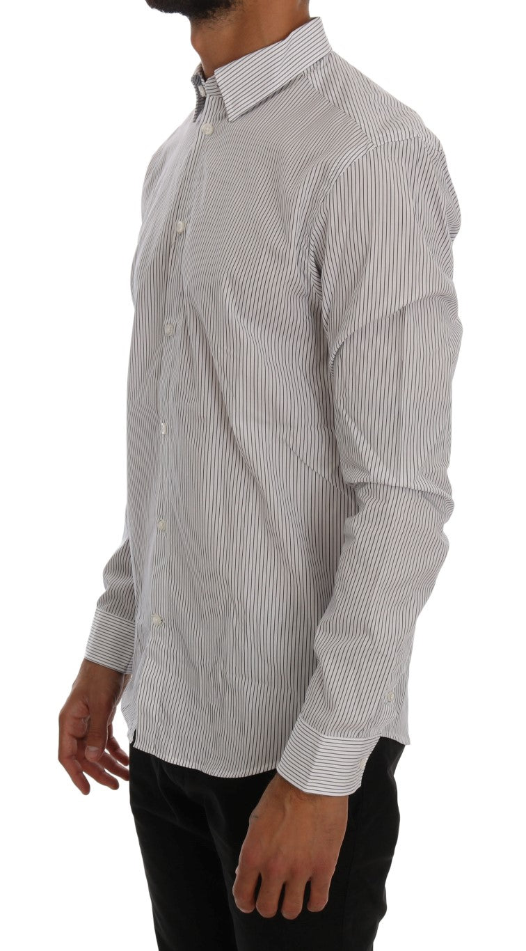 Camisa informal elegante de rayas blancas y azules