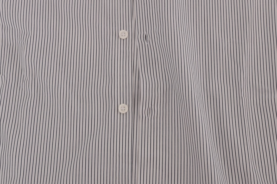 Camisa informal elegante de rayas blancas y azules